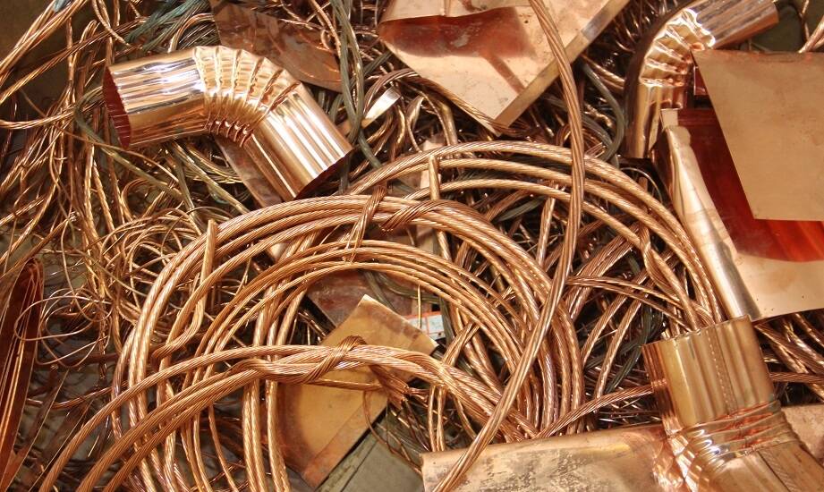 Jakie korzyści płyną z recyklingu miedzi w skupie złomu?