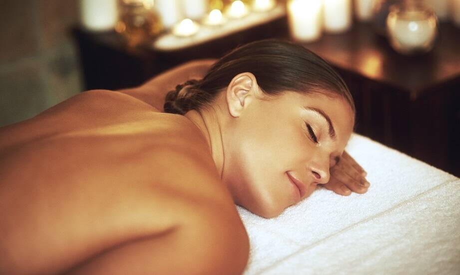 Masaż na 4 ręce a poprawa przepływu energii w ciele