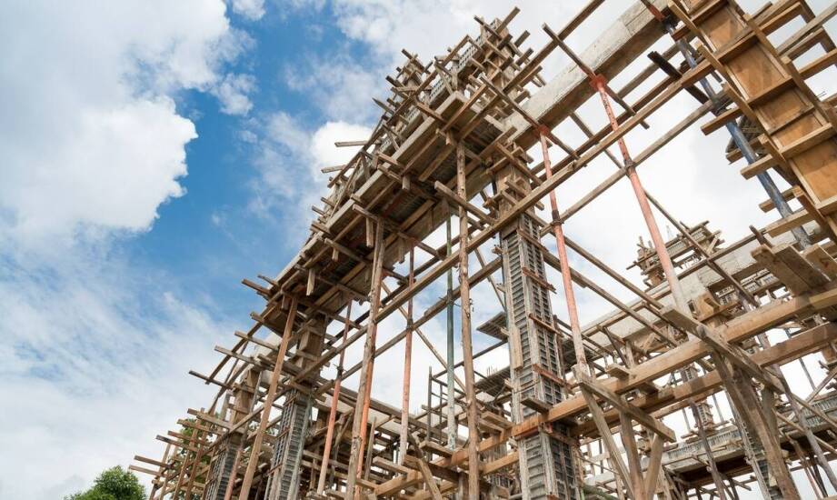 Tymczasowe konstrukcje rozparcia: jak wpływają na efektywność inwestycji?