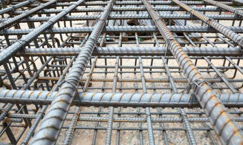 Jak siatka zgrzewana wpływa na wytrzymałość konstrukcji budowlanych