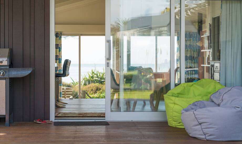 Wybór odpowiednich akcesoriów do drzwi szklanych przesuwnych