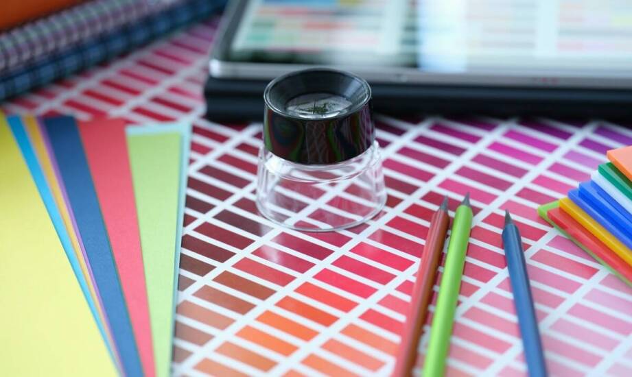 Jak drukarnia mikołów pomaga firmom w tworzeniu spersonalizowanych gadżetów eventowych?