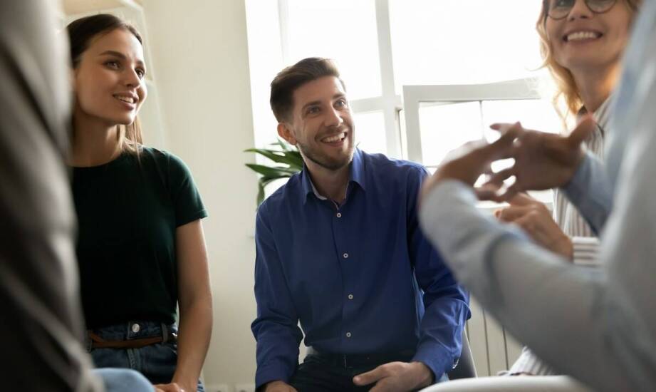 Jak kursy interpersonalne mogą pomóc w nawiązywaniu trwałych relacji?