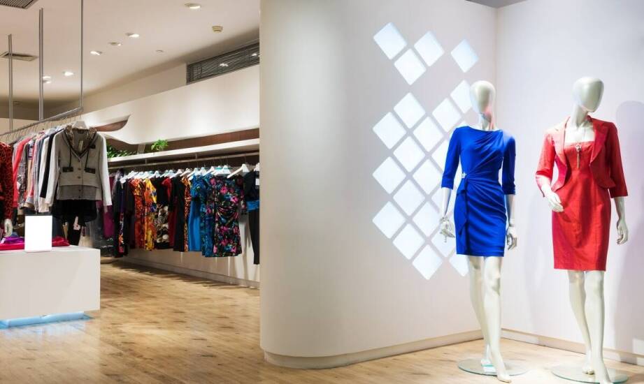 How to effectively use POS displays in seasonal promotions?