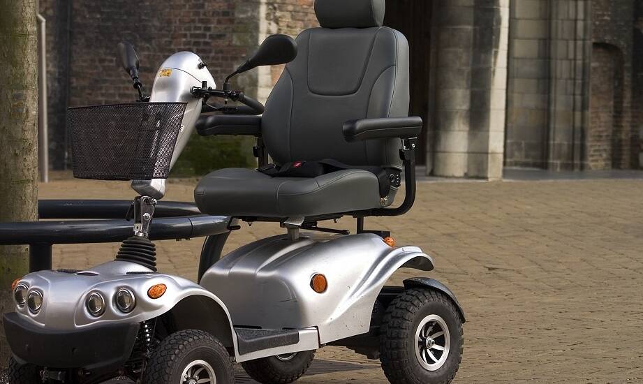 Wpływ sezonowych warunków na potrzebę wymiany części w wózkach inwalidzkich elektrycznych