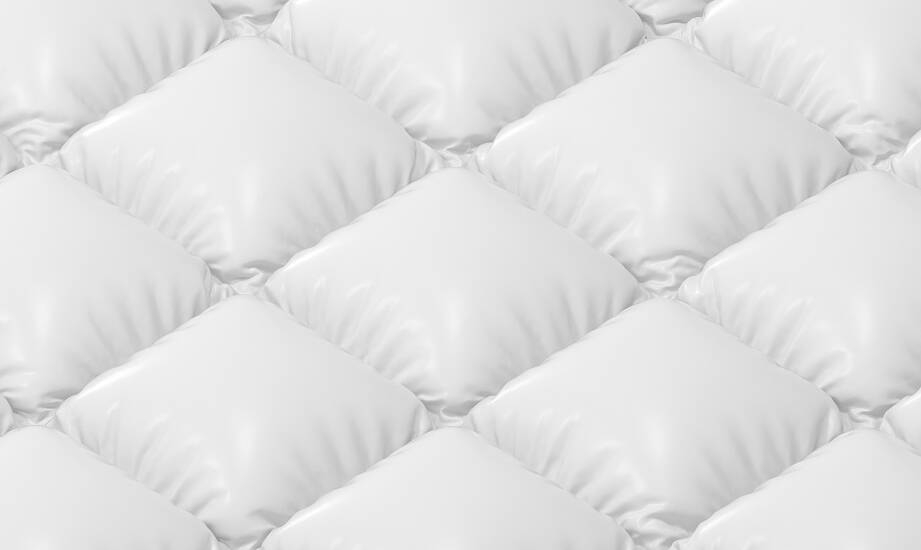 Materace przeciwodleżynowe a komfort snu osób z ograniczoną mobilnością