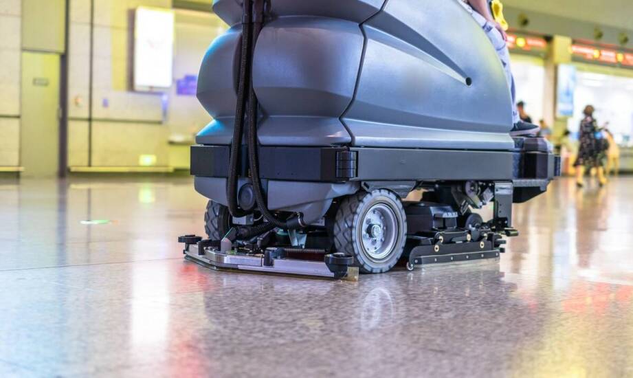 Jak wypożyczalnia maszyn czyszczących pomaga w okresach wzmożonego zapotrzebowania na sprzątanie?