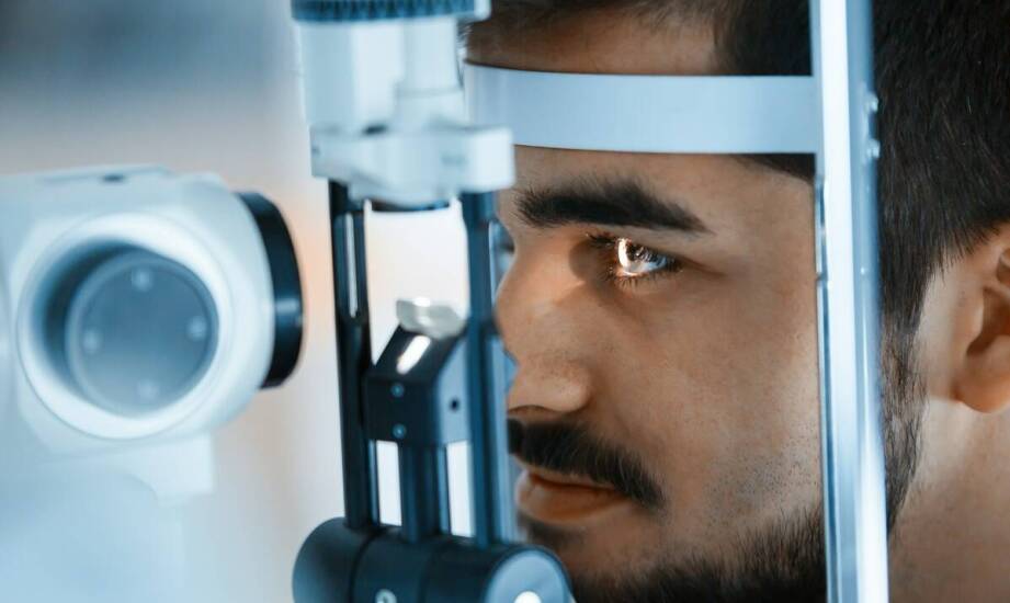 Konsultacja okulistyczna dla kierowców zawodowych – co warto wiedzieć?