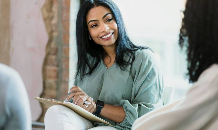 Jak lekarz medycyny pracy może pomóc w zarządzaniu stresem zawodowym?