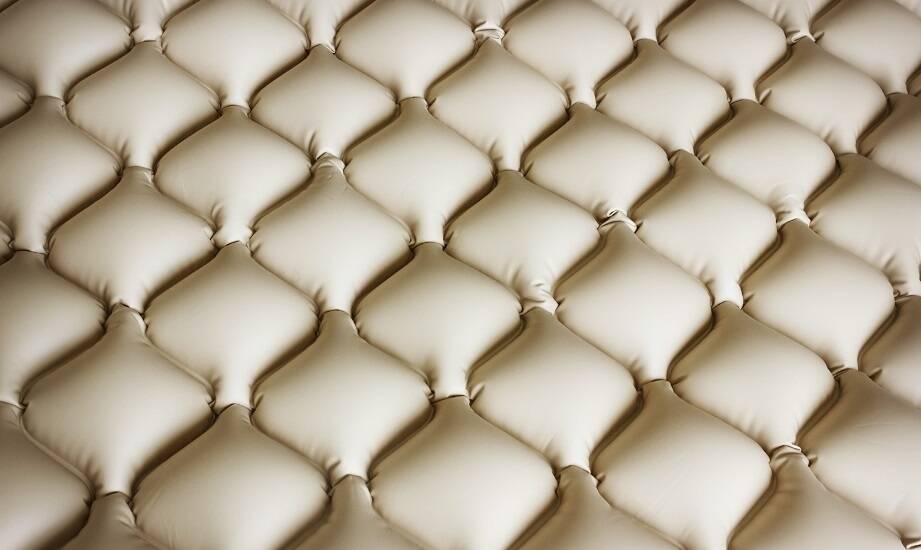 Materac przeciwodleżynowy a rehabilitacja: jak to działa?