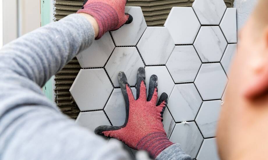 Glazurnictwo w ofercie firm remontowych Wrocław i okolice