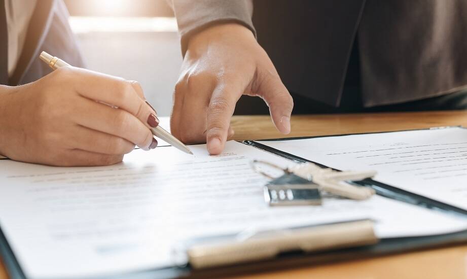 Sprzedaż nieruchomości w Opolu: jak agencja pomaga w formalnościach?