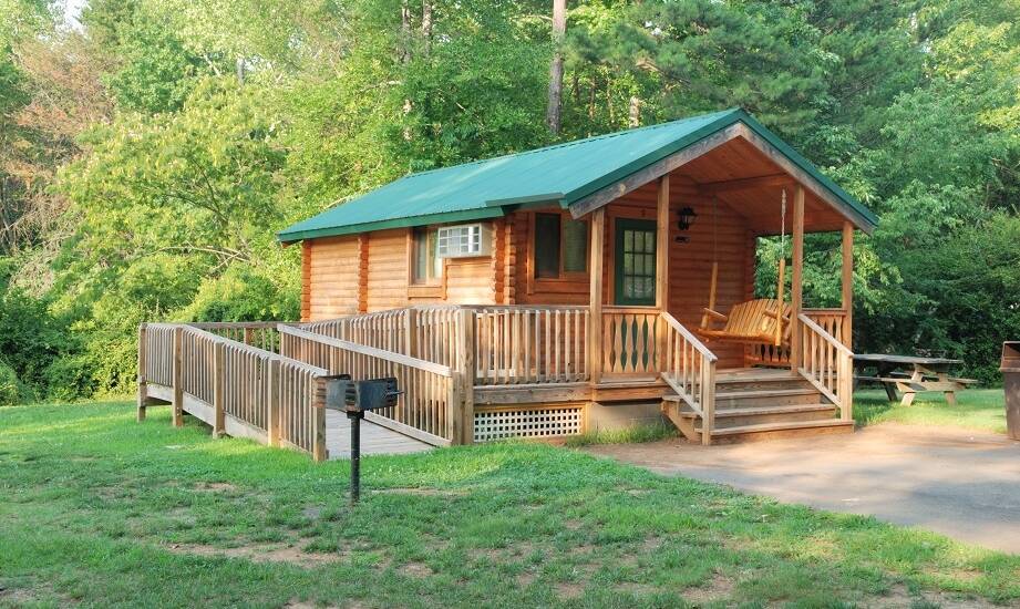 Brenno: domki kempingowe dla miłośników natury i spokoju