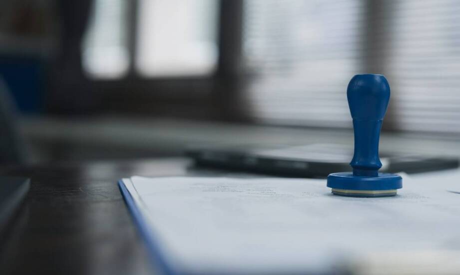 Jak wykorzystać pieczątki w codziennej pracy biurowej?