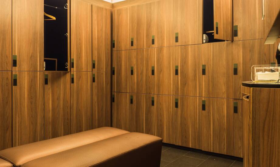 Haltbarkeit und Ästhetik der Kleiderschränke in modernen Umkleidekabinen