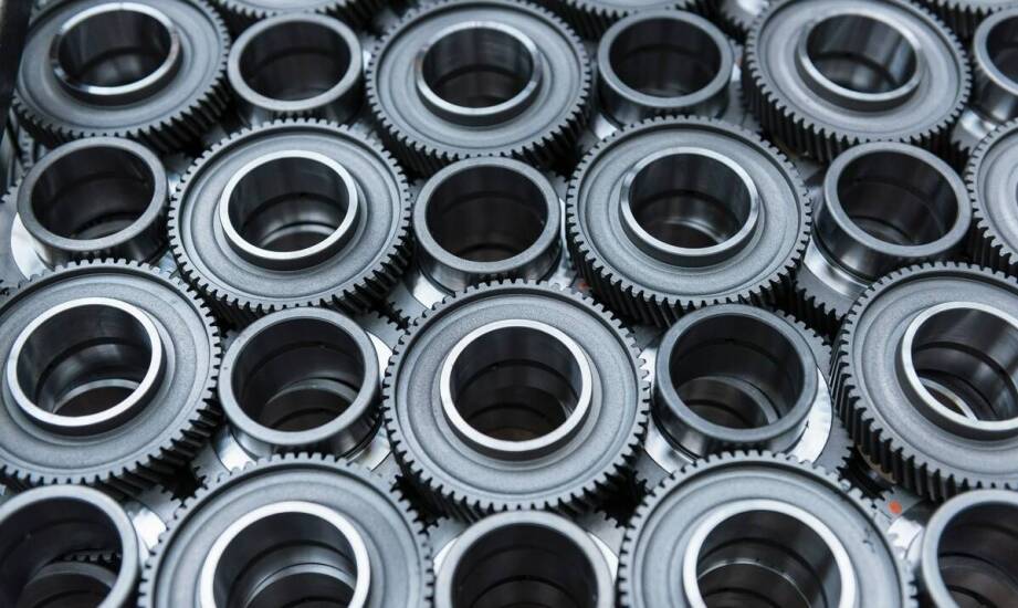 Zalety stosowania stali niskowęglowej w produkcji maszyn