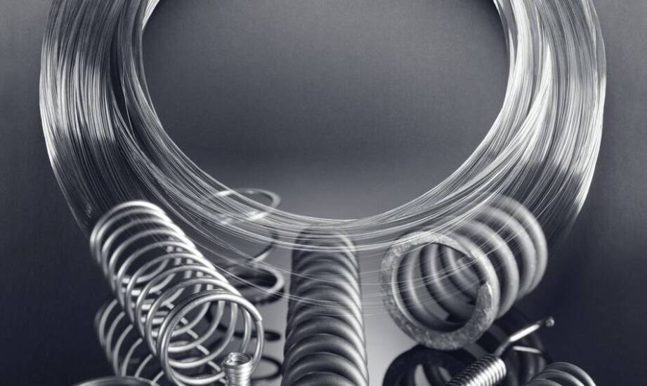 Wpływ materiałów na efektywność sprężyn taśmowych w aplikacjach przemysłowych