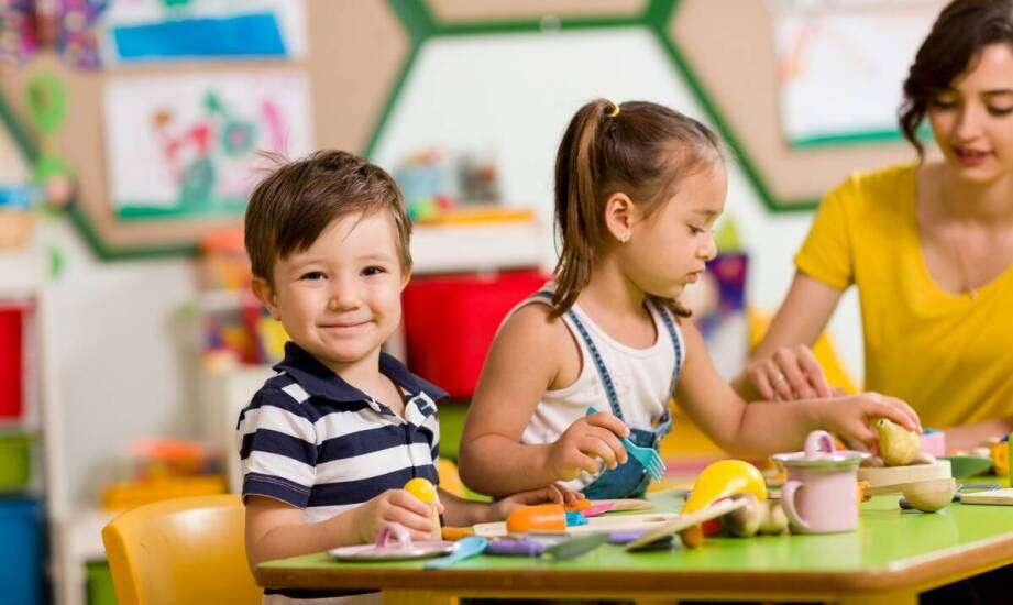 W jaki sposób przedszkole angażuje rodziców w proces edukacyjny dzieci?