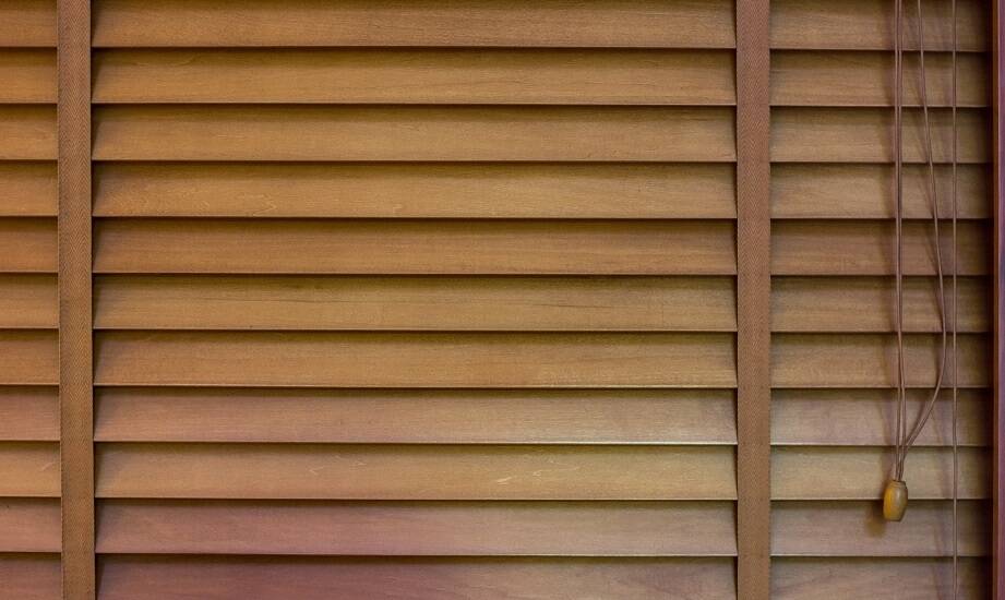 Akcesoria do rolet a ochrona środowiska: jakie rozwiązania wybrać?