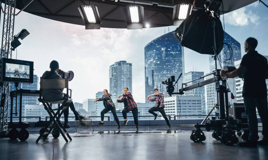 Was sind die wichtigsten Phasen beim Bühnenbildbau?