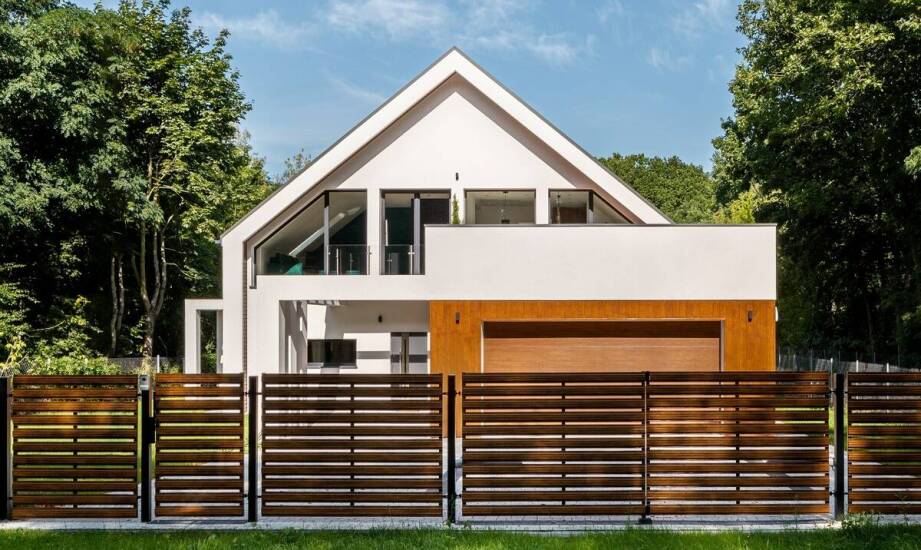 Vielfalt der Stile im Angebot polnischer Metallzäune