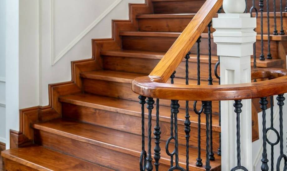 Wycieraczki na schody – jak dobrać odpowiedni kolor i wzór do wnętrza?