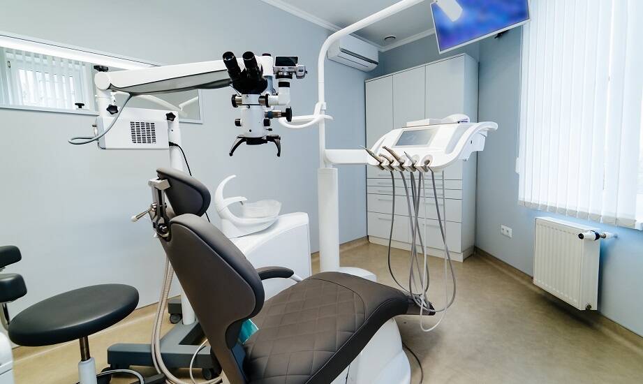 Gdzie znaleźć dobre promocje na wyposażenie gabinetu bez kompromisów jakościowych?