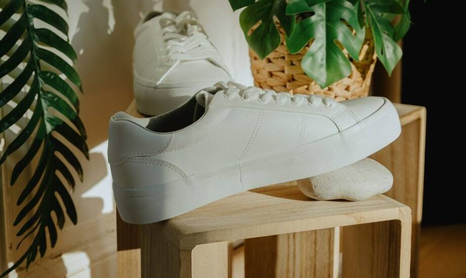 Dlaczego warto mieć trampki na platformie w swojej szafie?