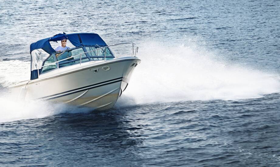 Motorowodny sternik morski kurs: jak utrwalić zdobytą wiedzę i umiejętności?