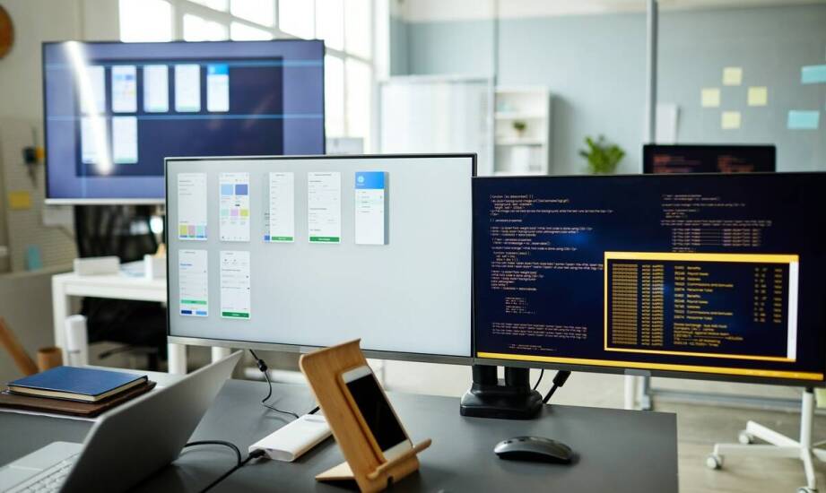 Jak narzędzia CAT przyczyniają się do jakości i efektywności tłumaczeń?