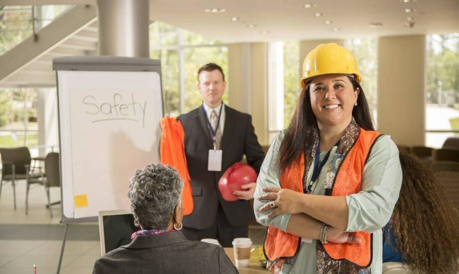 Szkolenie BHP – obowiązki, przebieg i najważniejsze informacje dla firm