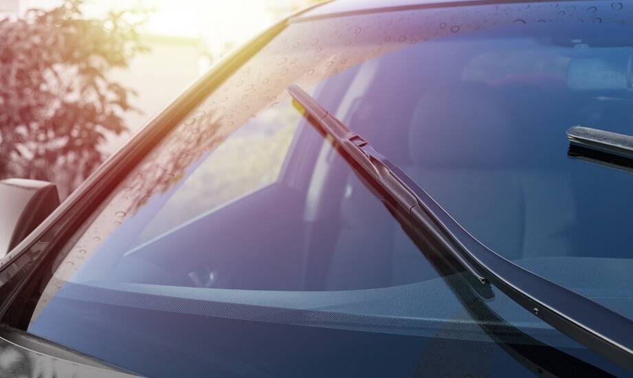 Jakie właściwości powinna mieć idealna szyba przednia dla modelu Skoda Octavia 1?