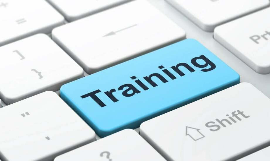 Szkolenie wstępne – najważniejsze informacje i etapy przygotowania