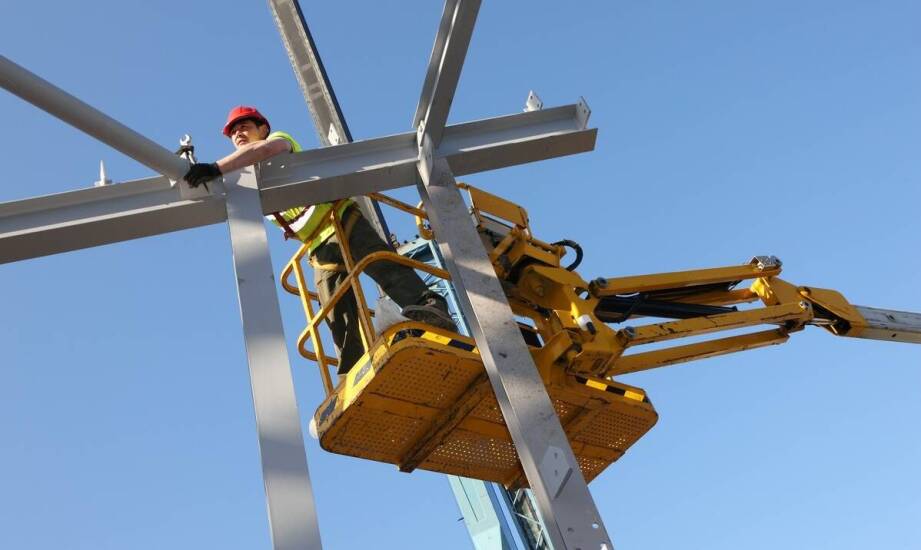 Dlaczego profesjonalny serwis to podstawa skutecznej kampanii z użyciem masztów?