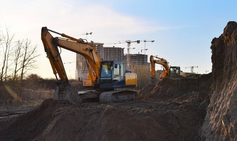 Zastosowanie koparek w przygotowaniu terenu pod inwestycje budowlane