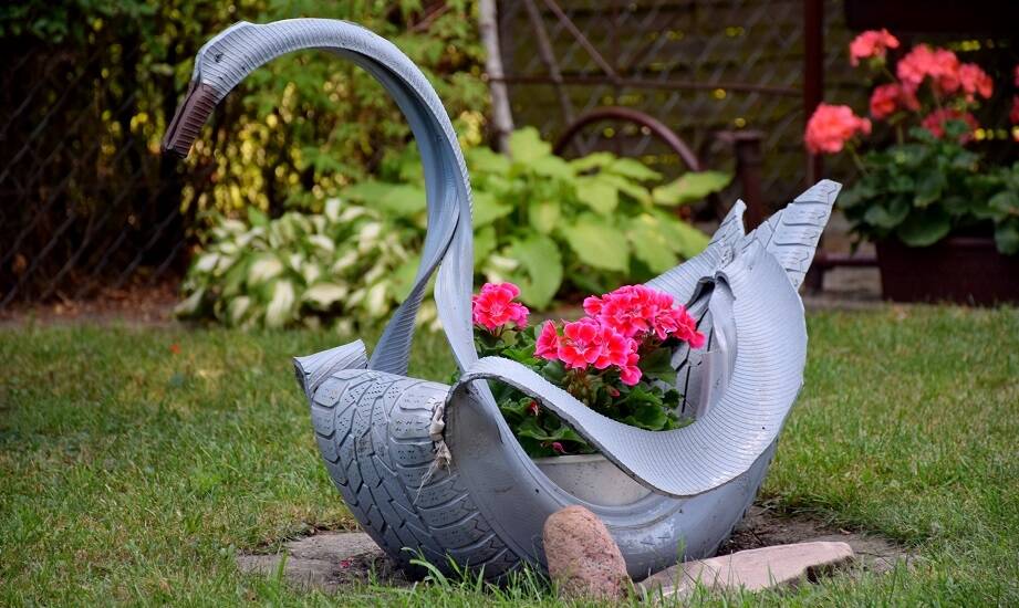 Artykuły dekoracyjne a sezonowe zmiany w aranżacjach ogrodowych