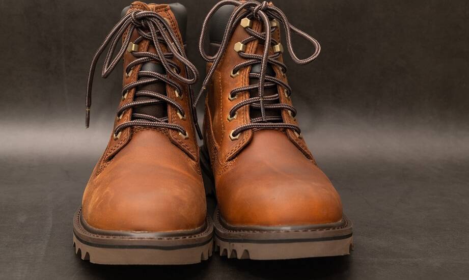 Jak buty robocze wpływają na komfort i bezpieczeństwo pracy?