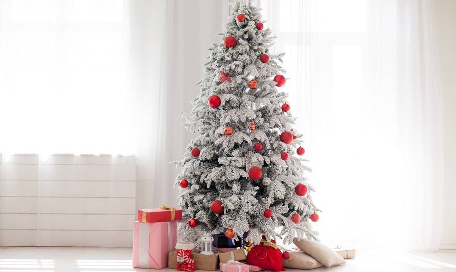 Wybór odpowiedniej sztucznej choinki do nowoczesnego wnętrza