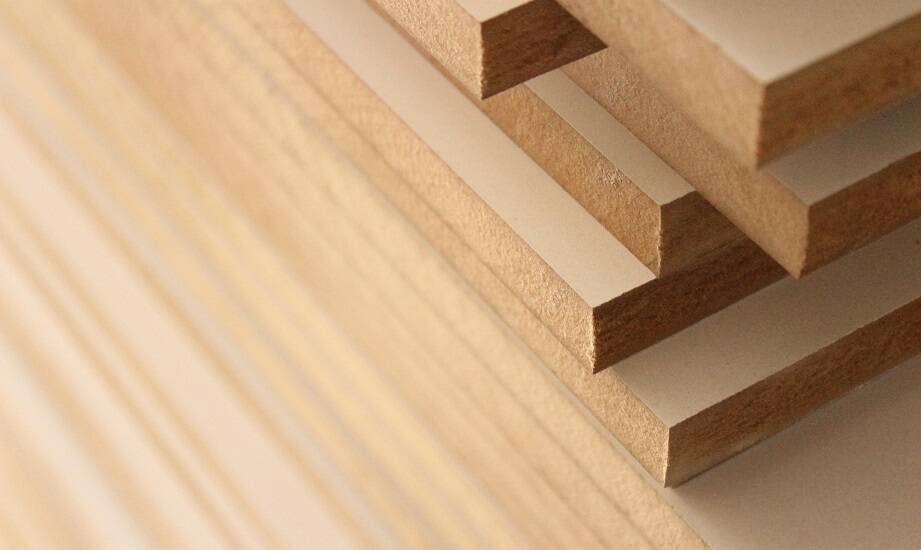 Rola płyt trudnopalnych w bezpiecznych aranżacjach wnętrz