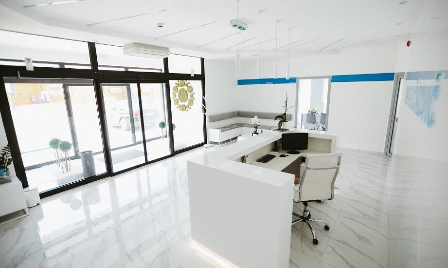 Proces adaptacji budynków na lokale usługowe: kluczowe elementy