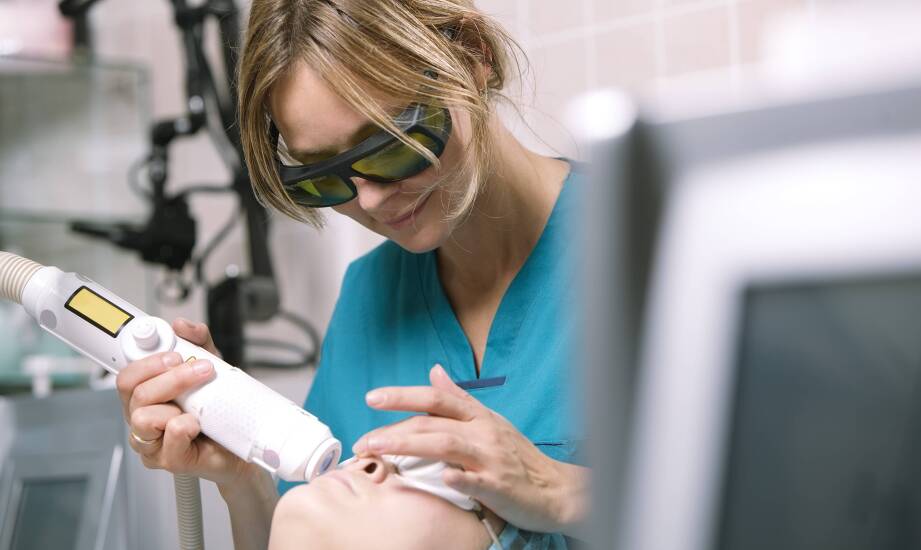 Laseroterapia blizny a poprawa struktury skóry – fakty i mity