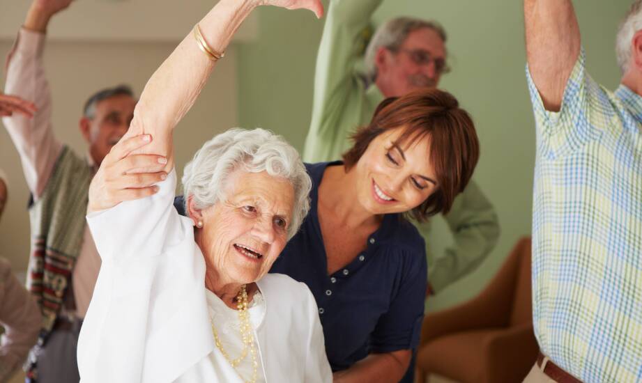 Skuteczne metody rehabilitacji dla seniorów w zakładzie opiekuńczym