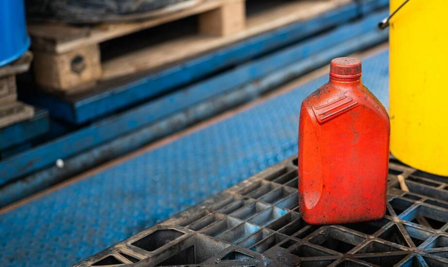 Wpływ jakości beczki plastikowej 50l na trwałość przechowywanych materiałów