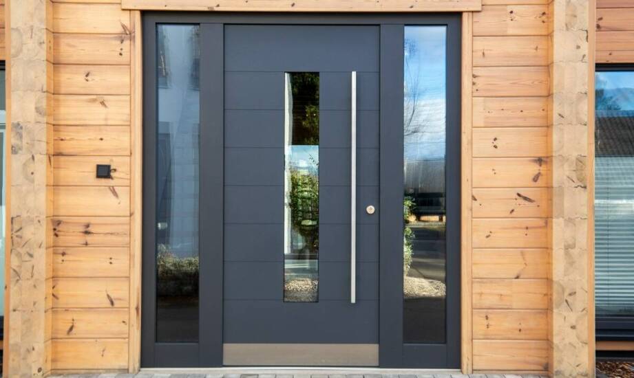 Właściwości termoizolacyjne drzwi – klucz do komfortu cieplnego w domu