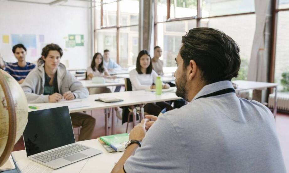 Kurs niemiecki online a rozwijanie umiejętności międzykulturowych