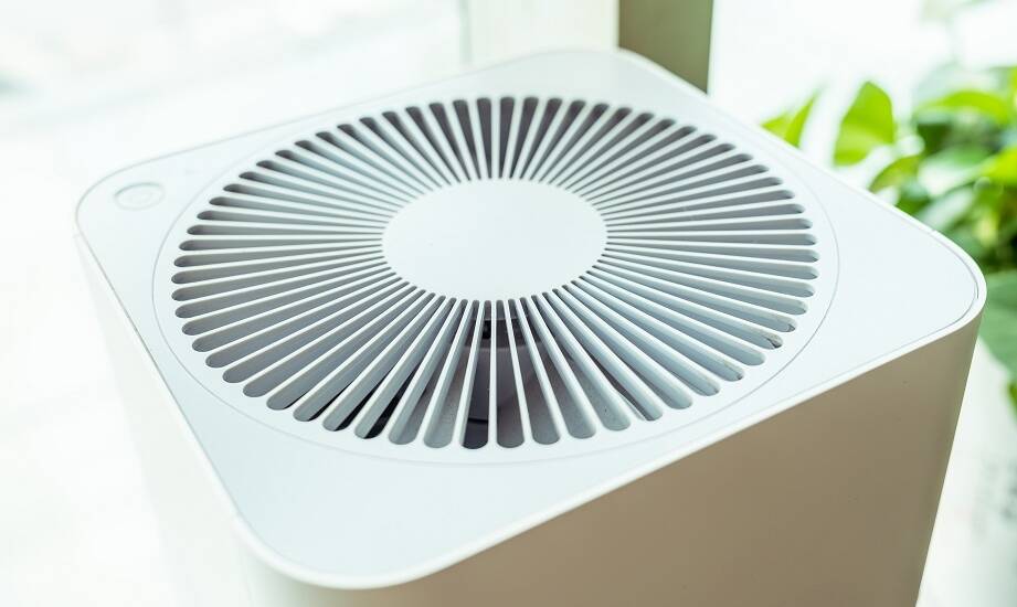 Jakie są zalety korzystania z oczyszczaczy powietrza w biurze?