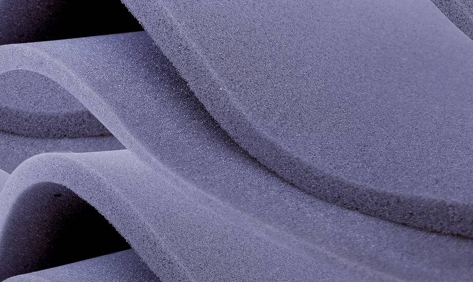 Jak wybrać odpowiednią włókninę wygłuszającą do swojego projektu?