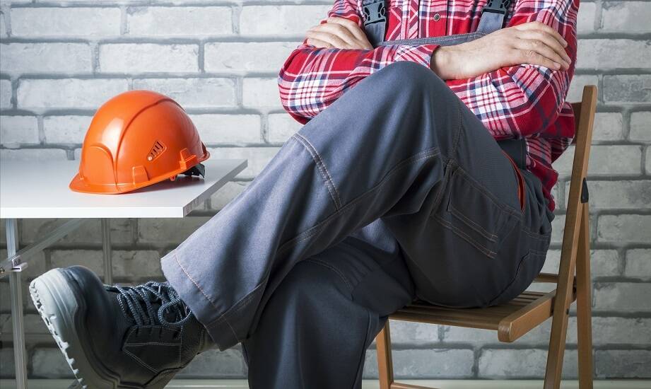 Długie spodnie robocze a komfort pracy w trudnych warunkach