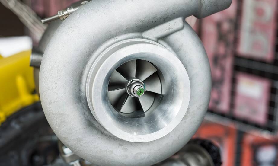 Jakie są kluczowe zalety regeneracji turbosprężarek dla kierowców?