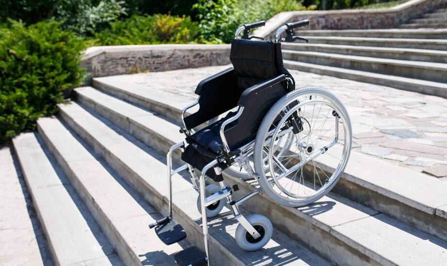 Naprawa a wymiana: kiedy lepiej naprawić, a kiedy wymienić części w skuterze inwalidzkim?